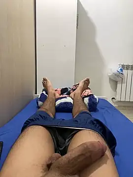 alex-riadh online show from October 27, 10:47 pm