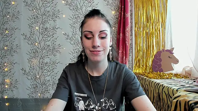 Snapshot of Mary0Lou chatting on January 15, 4:47 am Mary0Lou online show from January 15, 4:47 am