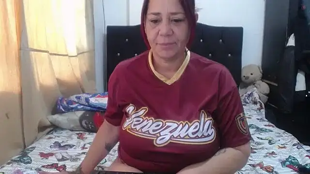 Snapshot of merryymaturee_ chatting on September 12, 11:54 am merryymaturee online show from September 12, 11:54 am