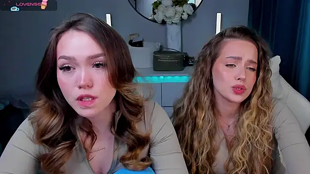 Snapshot of Evia_r0se chatting on February 7, 5:27 pm Evia r0se online show from February 7, 5:27 pm