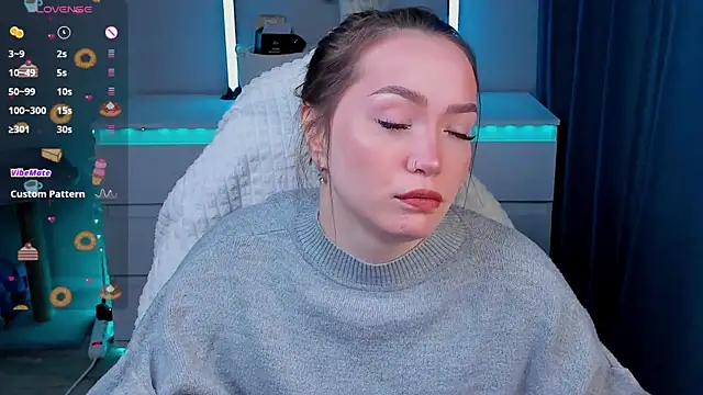 Snapshot of Evia_r0se chatting on February 10, 8:51 am Evia r0se online show from February 10, 8:51 am