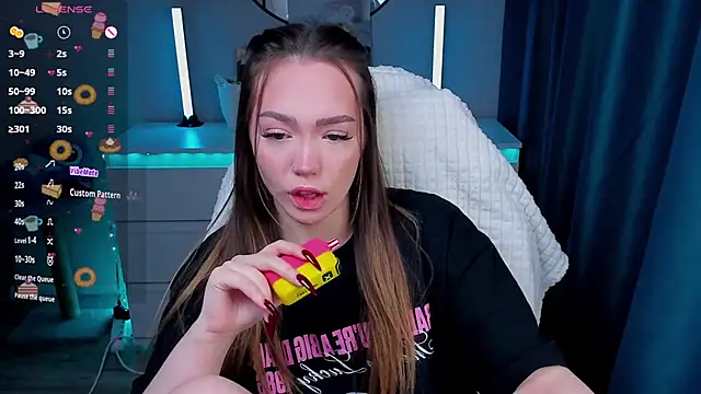 Snapshot of Evia_r0se chatting on February 12, 6:03 pm Evia r0se online show from February 12, 6:03 pm