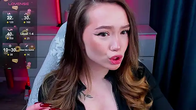 Snapshot of Evia_r0se chatting on February 27, 5:35 pm Evia r0se online show from February 27, 5:35 pm