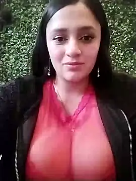 hanna-a online show from December 4, 7:56 pm