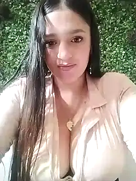 hanna-a online show from December 10, 1:44 pm