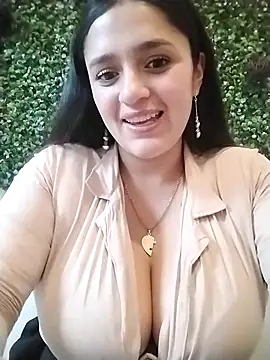 hanna-a online show from December 10, 8:38 pm