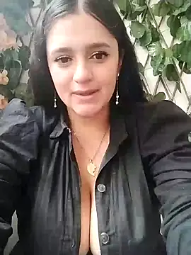 hanna-a online show from December 19, 5:18 pm