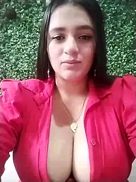 hanna-a online show from February 10, 4:14 pm