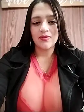 hanna-a online show from February 13, 5:44 pm