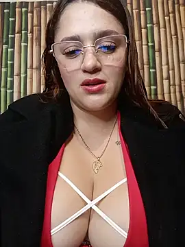 hanna-a online show from June 26, 7:51 pm