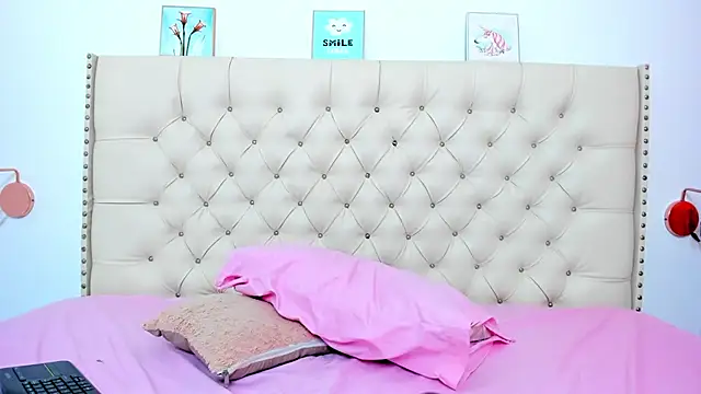 Kim Eli online show from January 16, 6:37 pm