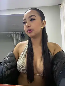 SOPHIACANDY19  online show from December 13, 2:10 am