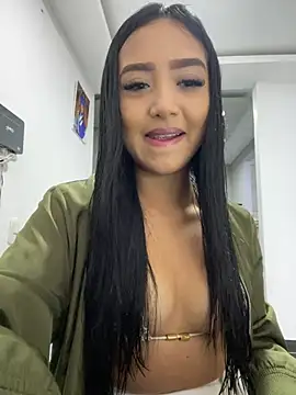 SOPHIACANDY19  online show from January 4, 10:24 pm