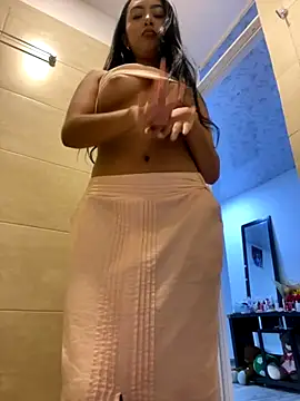 SOPHIACANDY19  online show from November 9, 9:46 pm