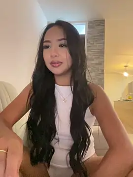 SOPHIACANDY19  online show from April 12, 10:26 pm