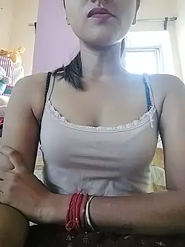 MISSQUEEN48 online show from July 18, 6:17 am
