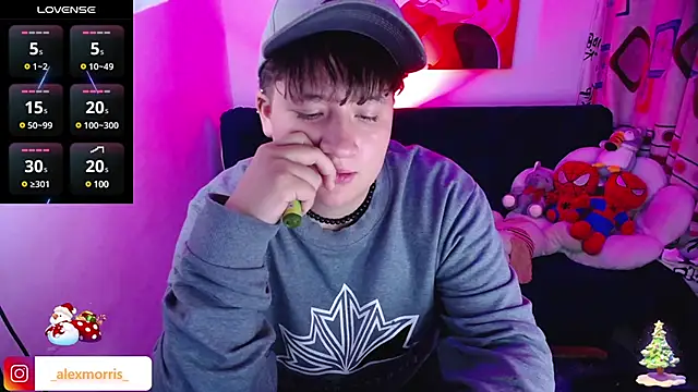 Snapshot of _AlexMorris chatting on December 5, 6:21 am AlexMorris online show from December 5, 6:21 am