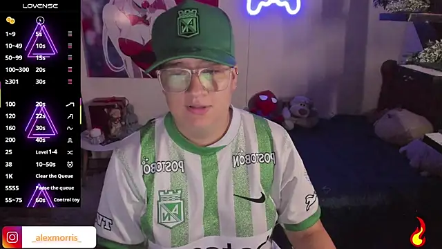 Snapshot of _AlexMorris chatting on September 26, 6:39 am AlexMorris online show from September 26, 6:39 am