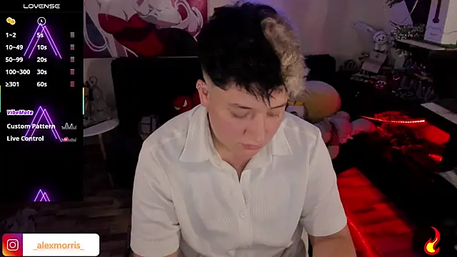 Snapshot of _AlexMorris chatting on November 12, 5:30 am AlexMorris online show from November 12, 5:30 am