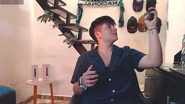  AlexMorris online show from February 12, 5:41 pm