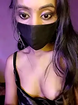 Snapshot of Sexy_eye-19 chatting on December 5, 6:22 pm Sexy eye-19 online show from December 5, 6:22 pm