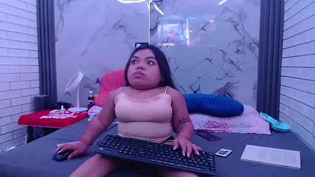 Snapshot of Michelle_Brooks chatting on September 12, 3:12 pm Michelle Brooks online show from September 12, 3:12 pm