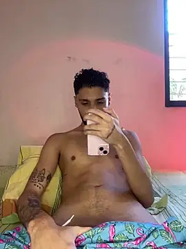 Snapshot of Lil_Ric chatting on February 3, 5:24 pm Lil Ric online show from February 3, 5:24 pm