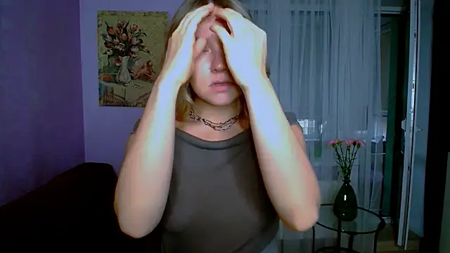 Snapshot of TaylorBre chatting on September 16, 5:41 am TaylorBre online show from September 16, 5:41 am