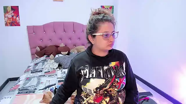 AnnieBigBoobs online show from October 25, 3:58 am