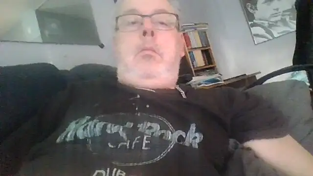 donswede61 online show from March 9, 3:38 pm