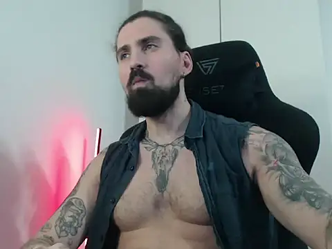 MateoHunk online show from December 4, 2:04 pm