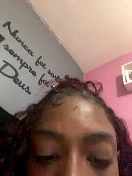 Snapshot of pretinhanovinha chatting on October 13, 6:13 am pretinhanovinha online show from October 13, 6:13 am