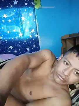 Snapshot of alexchir4 chatting on July 5, 3:30 pm alexchir4 online show from July 5, 3:30 pm