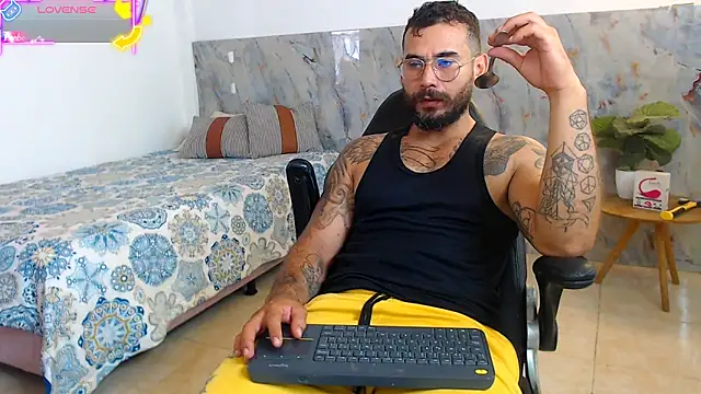 hanz col online show from October 25, 12:56 pm