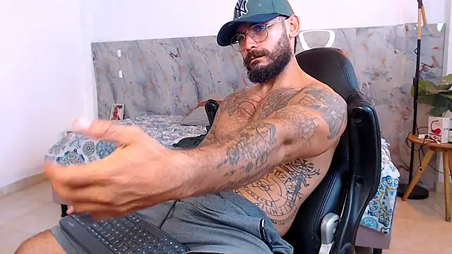 hanz col online show from November 25, 2:11 am