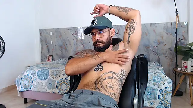 hanz col online show from November 25, 2:17 pm