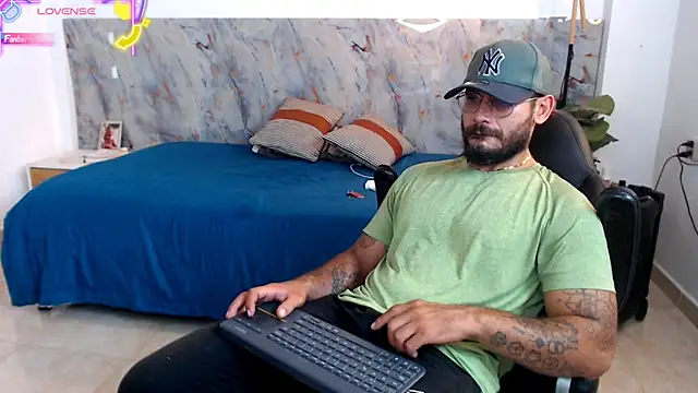 hanz col online show from December 17, 1:55 am