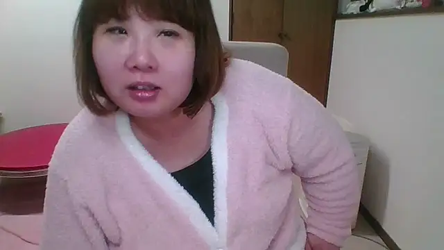 Snapshot of SAKU-RA-chan chatting on February 25, 1:32 pm SAKU-RA-chan online show from February 25, 1:32 pm
