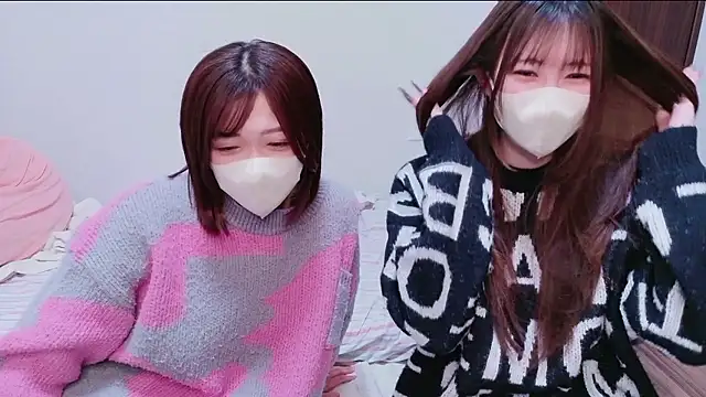 Miss-KrenJr online show from March 1, 5:04 pm