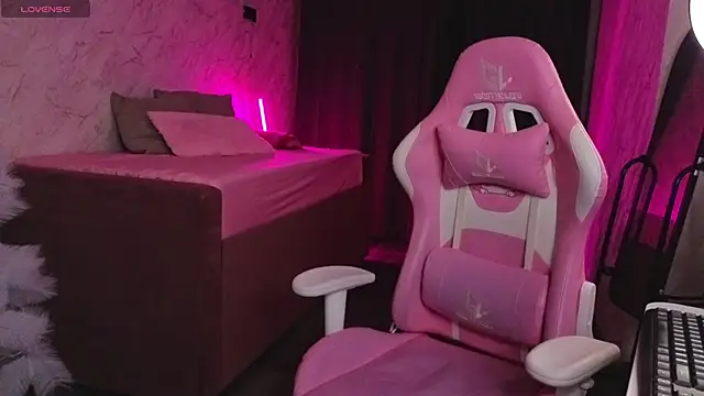 Kira yoon online show from December 16, 12:15 am