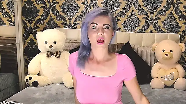 Snapshot of Aly_girl1 chatting on March 22, 10:17 am Aly girl1 online show from March 22, 10:17 am