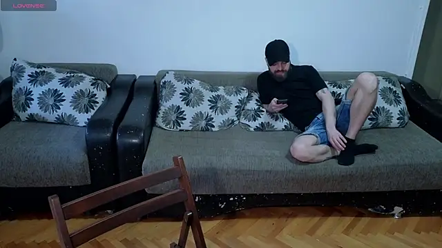 JohnnyStepBro online show from June 18, 4:55 pm