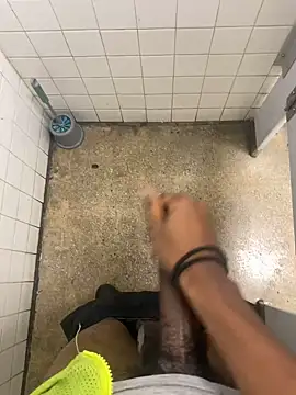 Snapshot of zeekBbc chatting on January 21, 8:00 pm zeekBbc online show from January 21, 8:00 pm