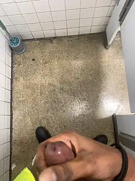 Snapshot of zeekBbc chatting on January 22, 6:52 pm zeekBbc online show from January 22, 6:52 pm