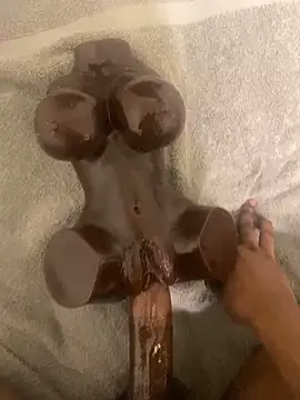 Snapshot of zeekBbc chatting on February 12, 9:10 am zeekBbc online show from February 12, 9:10 am