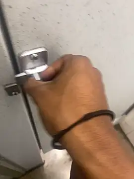 Snapshot of zeekBbc chatting on February 15, 8:33 pm zeekBbc online show from February 15, 8:33 pm