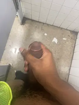 Snapshot of zeekBbc chatting on March 12, 4:08 am zeekBbc online show from March 12, 4:08 am