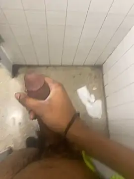 Snapshot of zeekBbc chatting on March 16, 12:01 am zeekBbc online show from March 16, 12:01 am