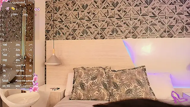 IvannaAnggel online show from March 14, 5:46 pm