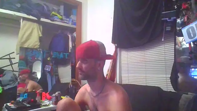 Snapshot of slinginbigD chatting on February 7, 1:15 am slinginbigD online show from February 7, 1:15 am